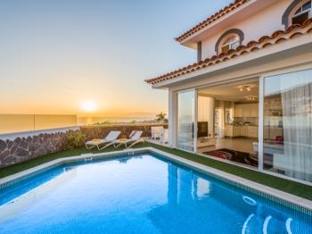 Luxury White Villa Sea View, Heated Pool